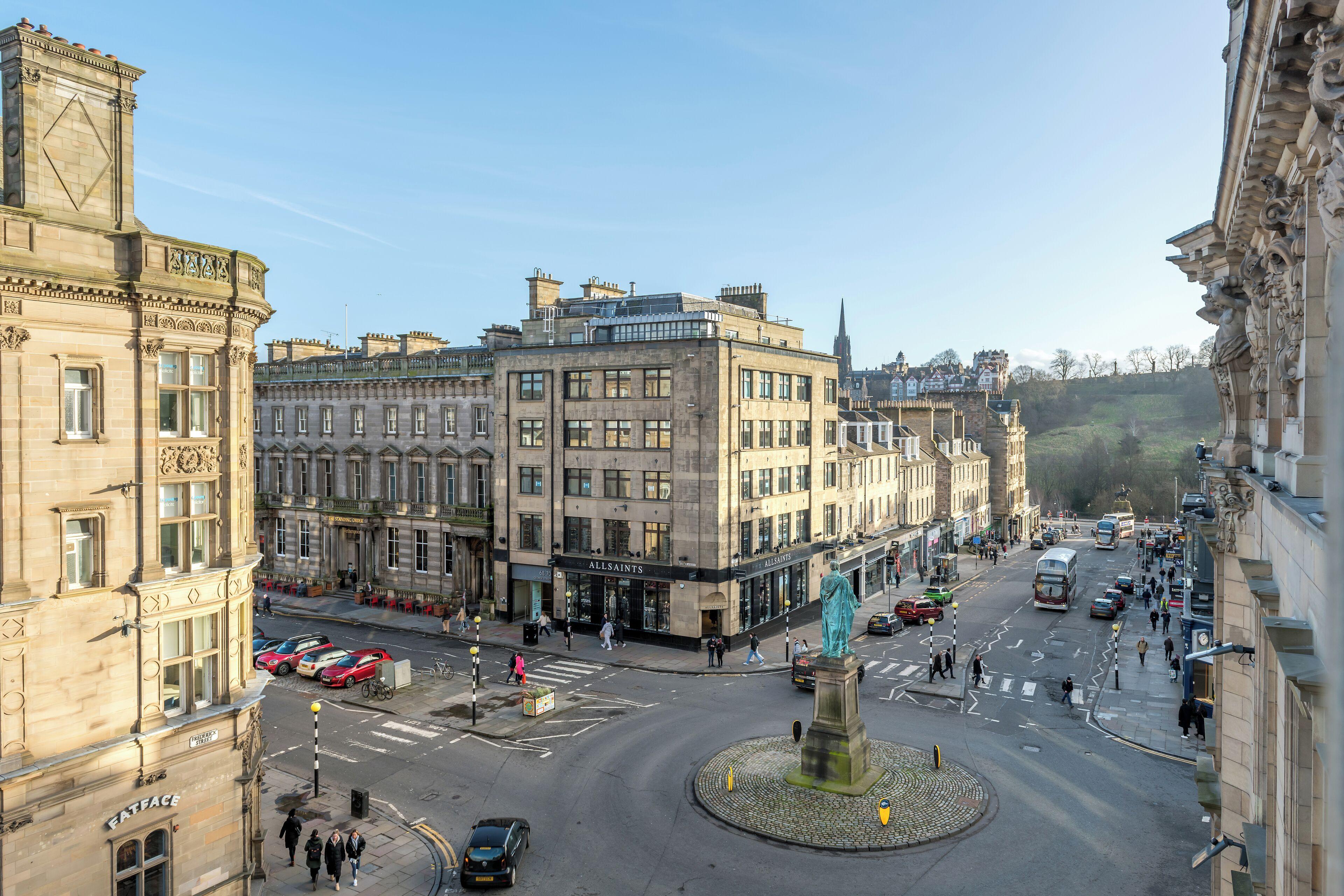 Righ Residences - George Street — Photos 1